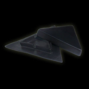 cendrier_triangle_noir_tade-5a9df5.jpg