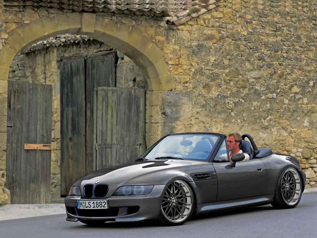 http://img48.xooimage.com/files/4/5/e/bmw-m-roadster-blue5-ff34ba.jpg