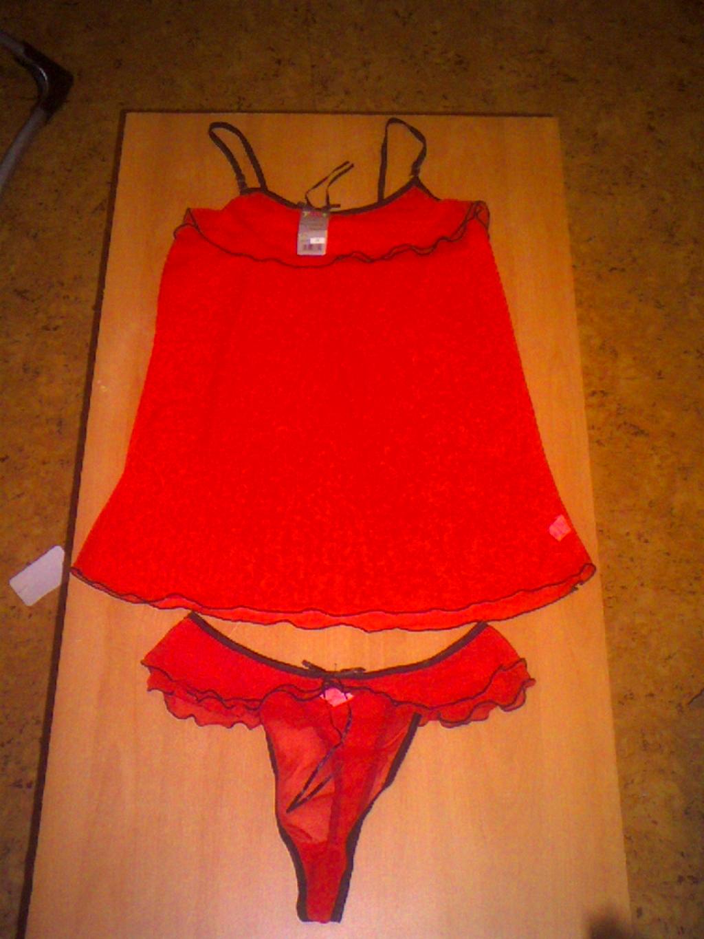 Image: lingerie-123-7e0435.jpg