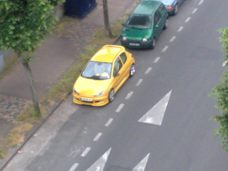 http://img48.xooimage.com/files/c/a/a/24052009073-101d119.jpg