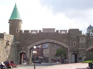 La ville de Québec Quebec---porte-st-jean-7371f4